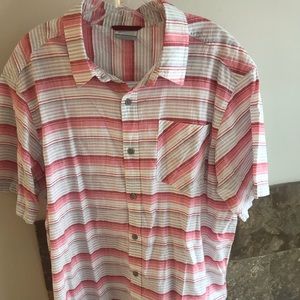 Men’s Columbia button up short sleeve striped